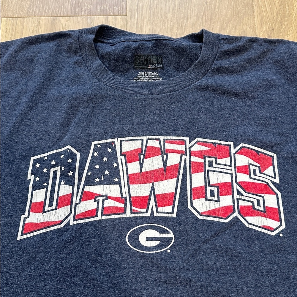 University of Georgia Dawgs American Flag Tshirt Men’s Size Large Americana USA - Picture 2 of 6